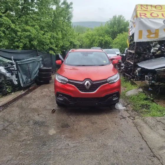 Renault Kadjar roșu intrat la dezmembrat